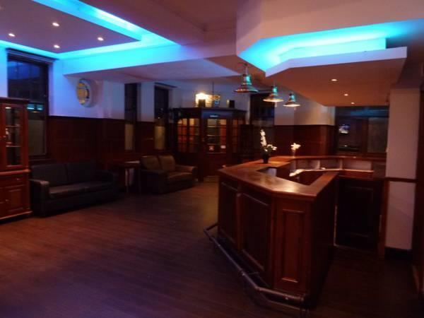 The Bull And Bush Hotel Kingston Kingston upon Thames  Esterno foto